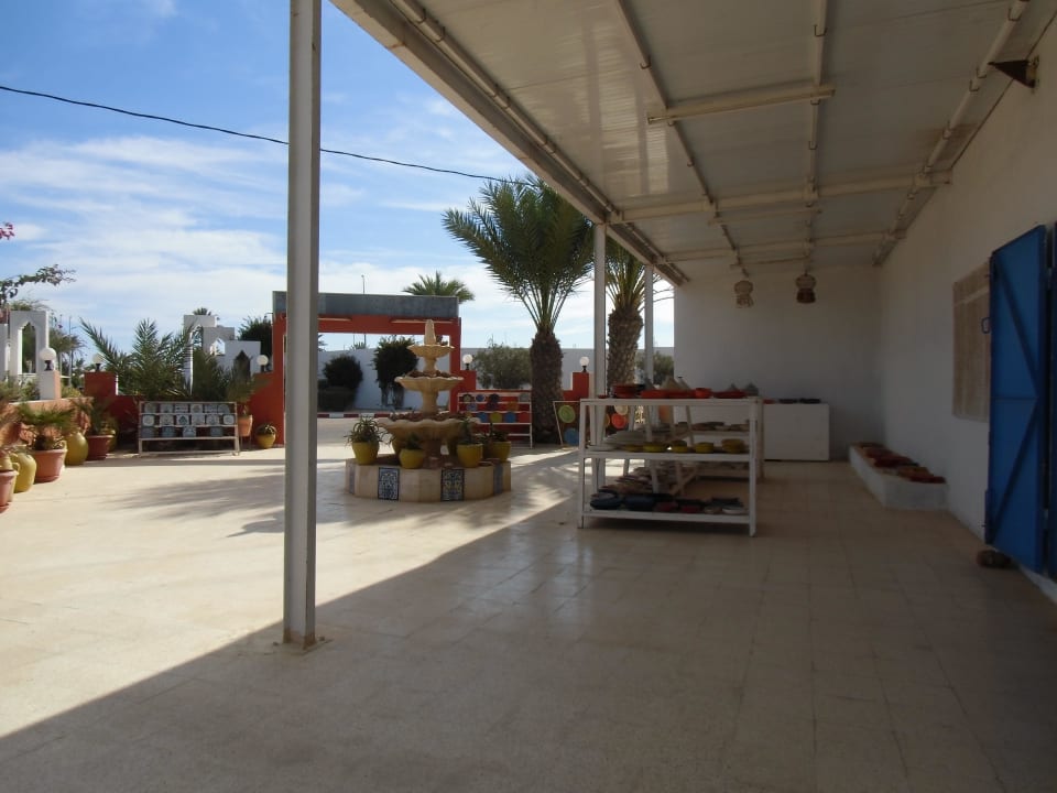 Geschäft gegenüber der Hotelanlage Hotel El Mouradi Djerba Menzel