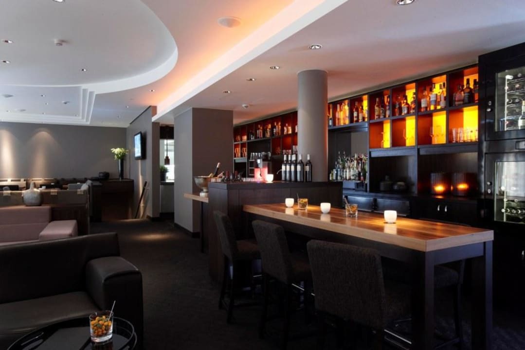 GRILL by Boston Hotel NEWBERLIN