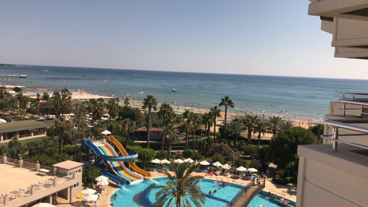 Strand Hotel Terrace Beach Resort