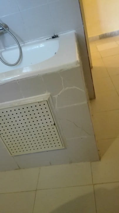 Zimmer Ruspina Beach Resort