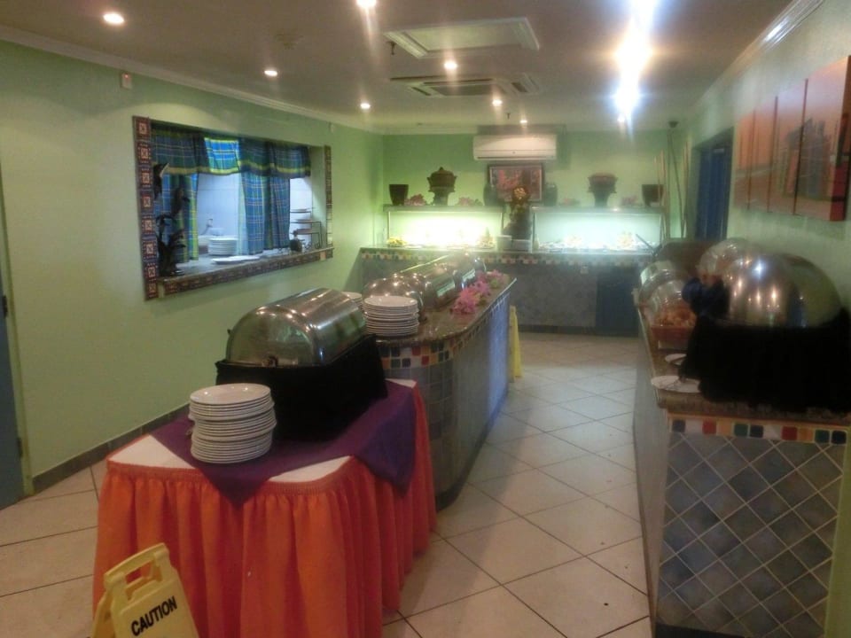 Frühstück - Gesamtsicht Bay Gardens Beach Resort