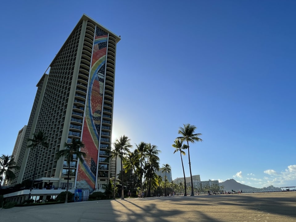 Strand Hilton Hawaiian Village Waikiki Beach Resort