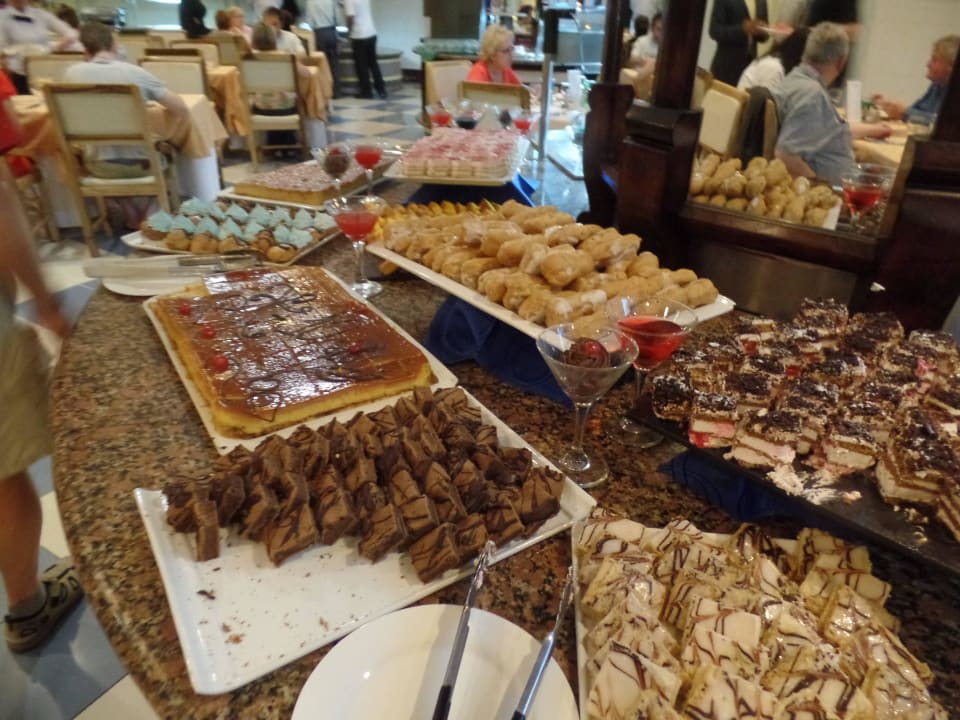 Cake Habana Panorama Hotel