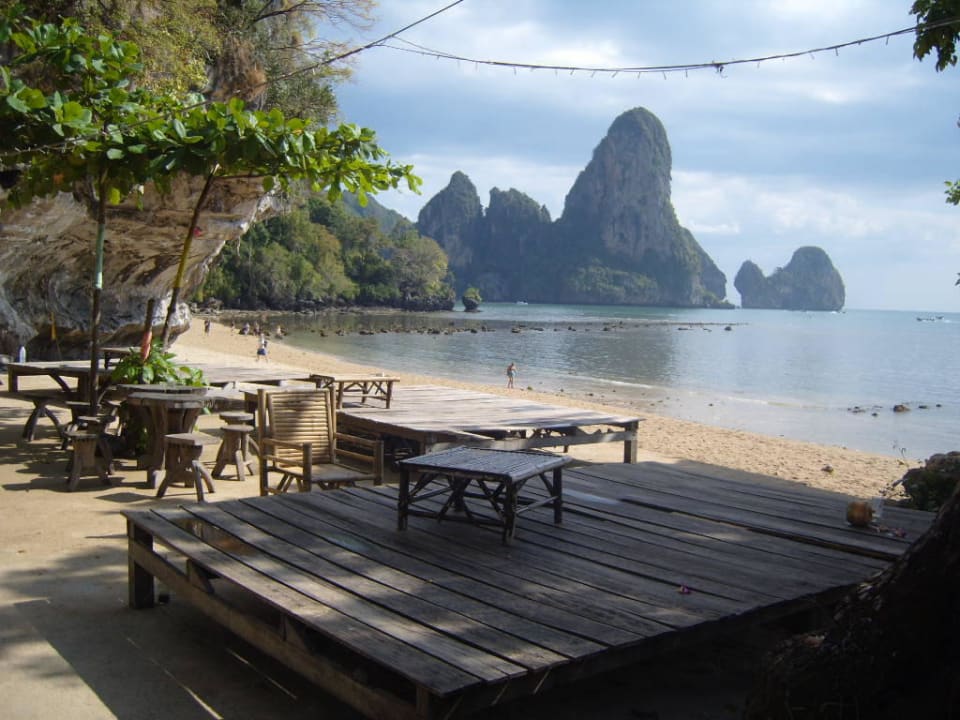 Tonsai Bay Strand Hotel Tonsai Bay Resort