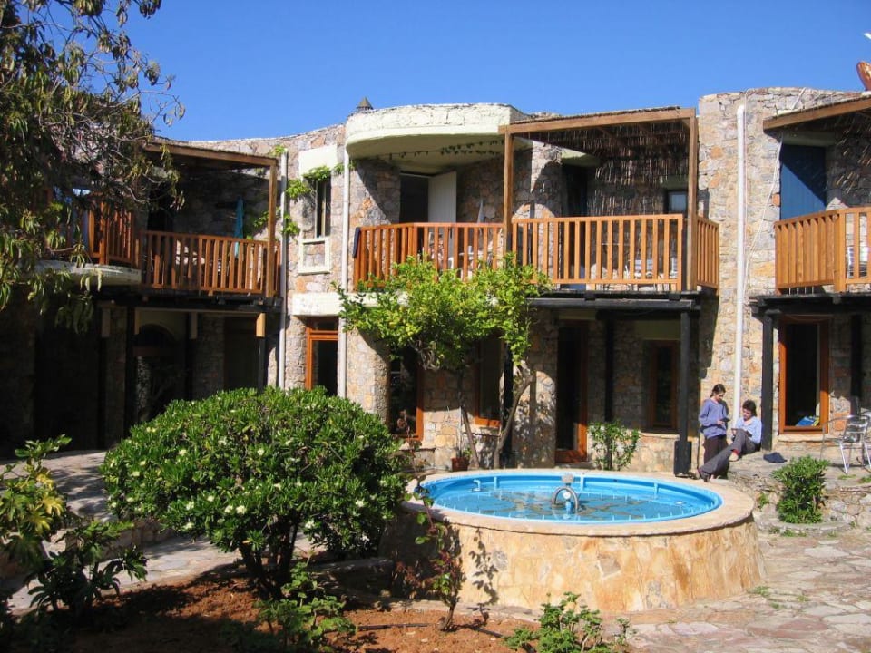Zimmer 172 oben Bildmitte zum Innenhof Ikaros Beach Luxury Resort & Spa - Adults Only