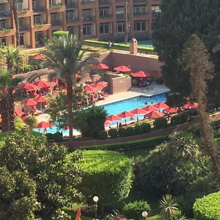 Garten und Pool Cairo Marriott Hotel & Omar Khayyam Casino