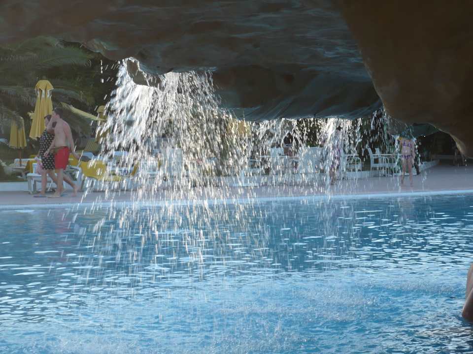 Poolbar - Blick auf den wunderschönen Pool Mahdia Beach & Aquapark