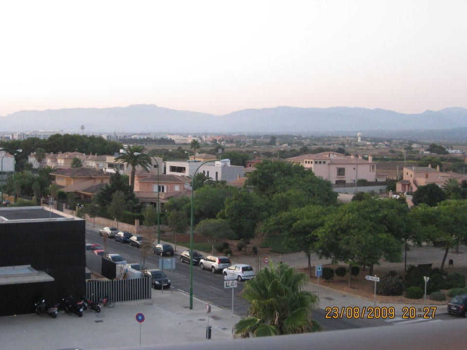 Blick vom Balkon Zimmer 410 Hotel Cosmopolitan