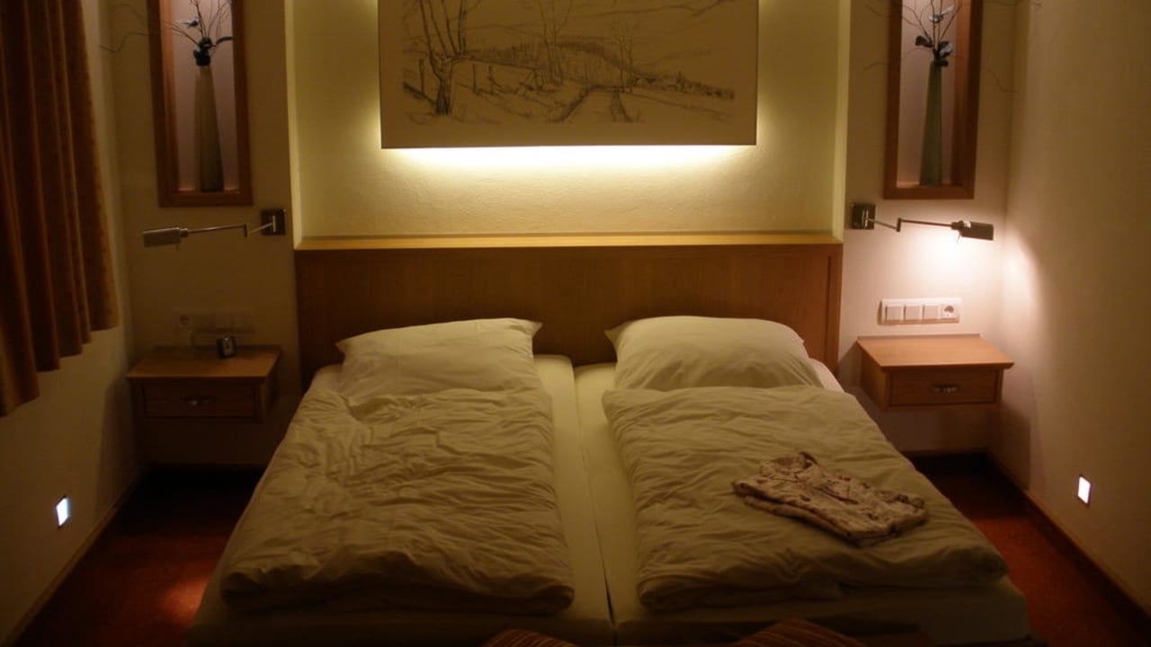 Komfortdoppelzimmer - Schlafbereich Hotel Hanses-Bräutigam