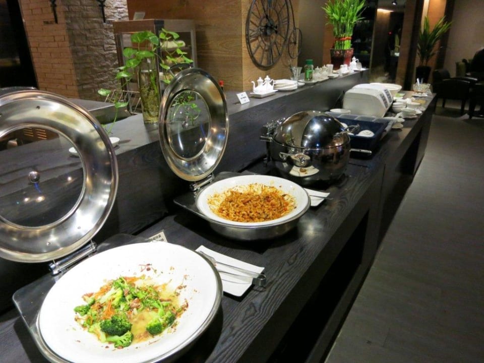 Frühstück Simple + Hotel