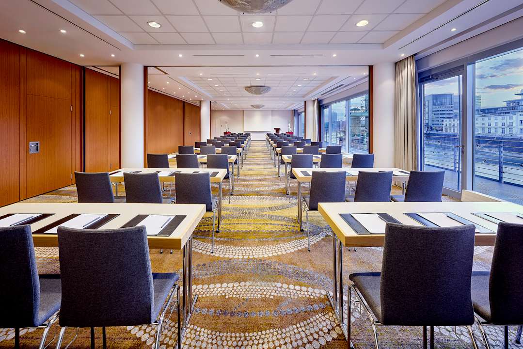 Sonstiges Hotel Courtyard by Marriott Düsseldorf Hafen