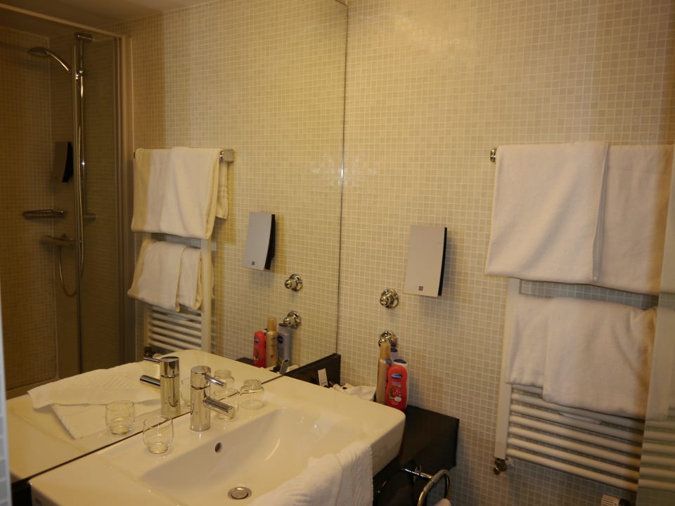 Badezimmer Relexa Hotel Bellevue Hamburg