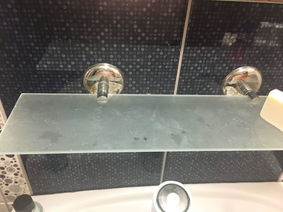 Badezimmerablage Hotel Diamore