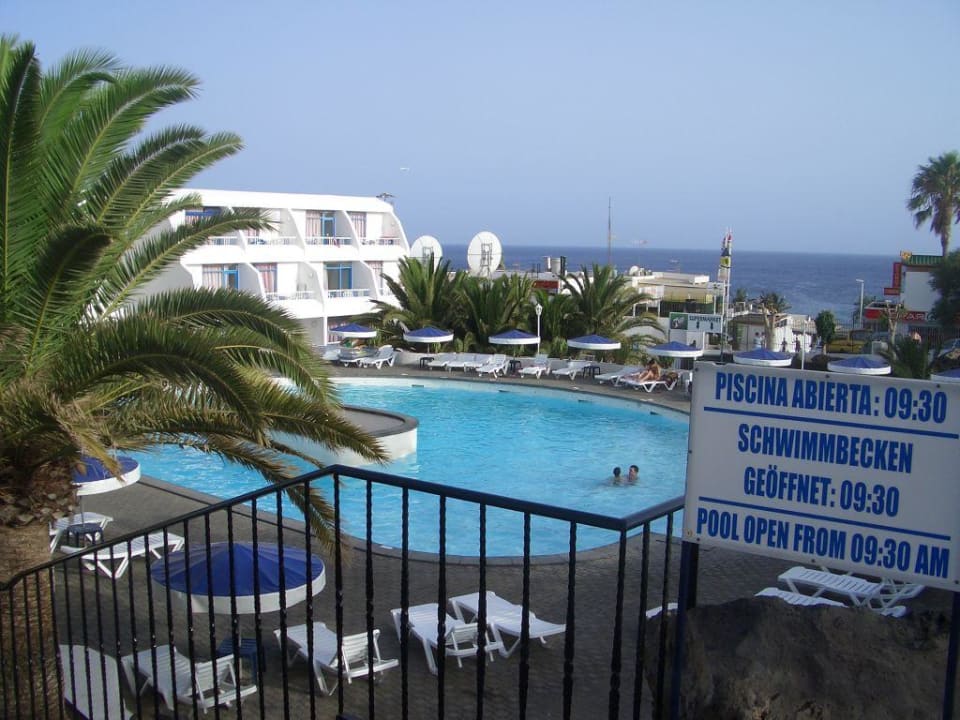 Blick auf den Pool Ereza Apartamentos Los Hibiscos- Adults Only