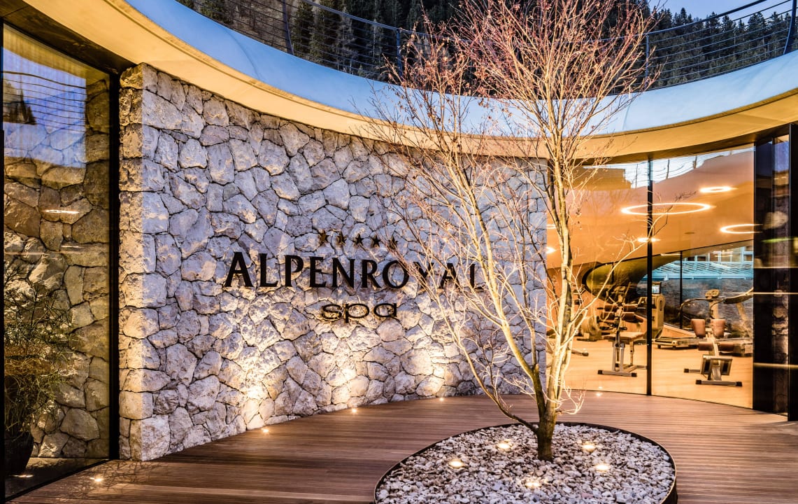 Patio Hotel Alpenroyal