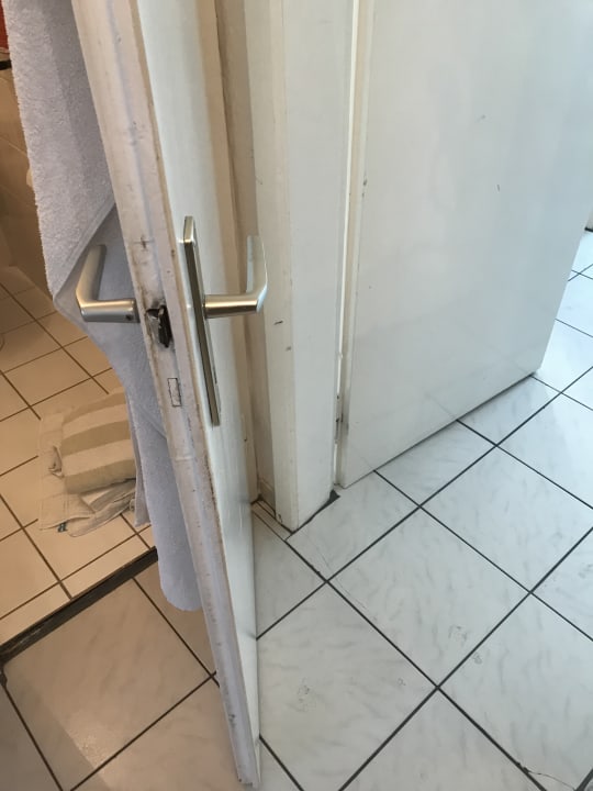 Zimmer Ferienwohnung White House Bochum Ehrenfeld