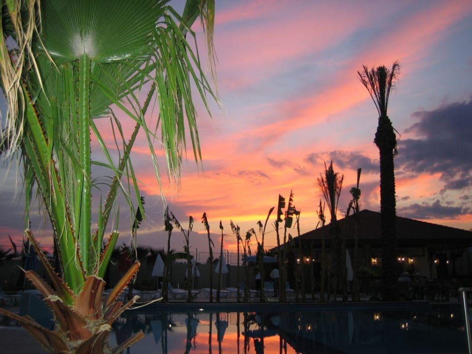 Sonnenuntergang Hotel Süral Resort