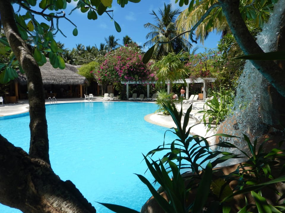 Pool am Spa Kuramathi Maldives