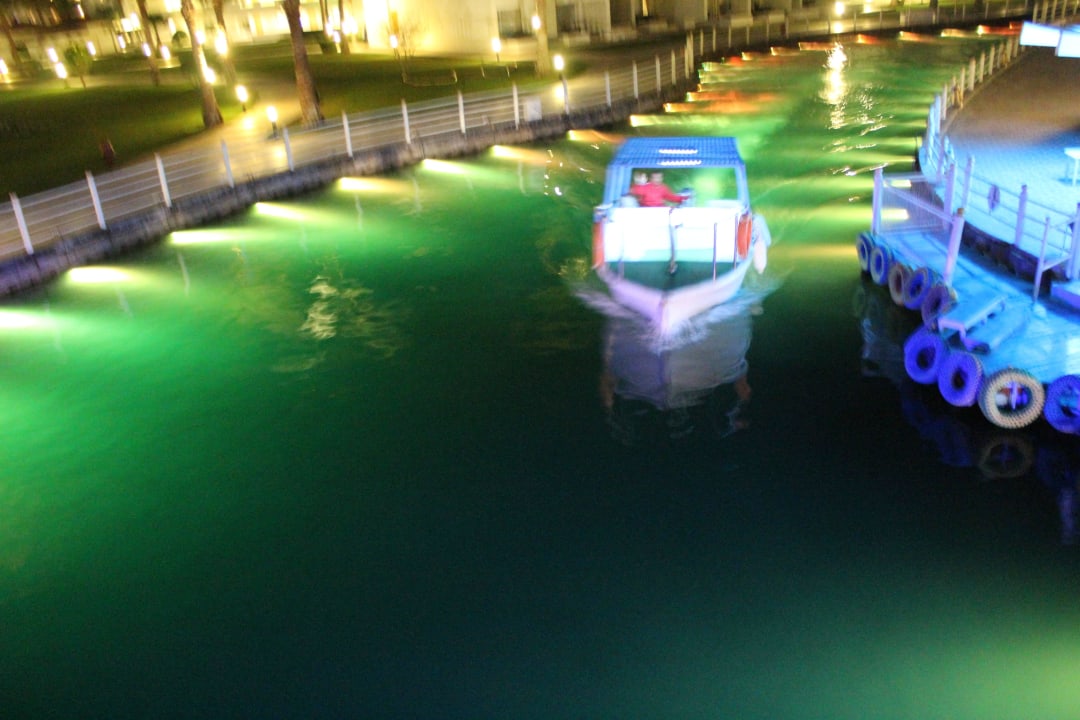 Shuttelboot zum Strand Pickalbatros Dana Beach Resort - Hurghada