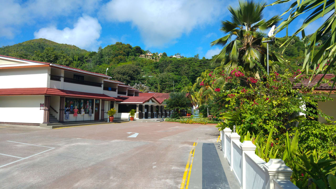 Außenansicht Berjaya Praslin Resort
