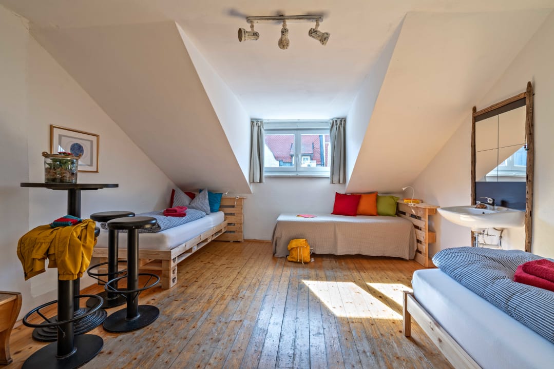 Zimmer S14 – Rooms & Apartments Innsbruck