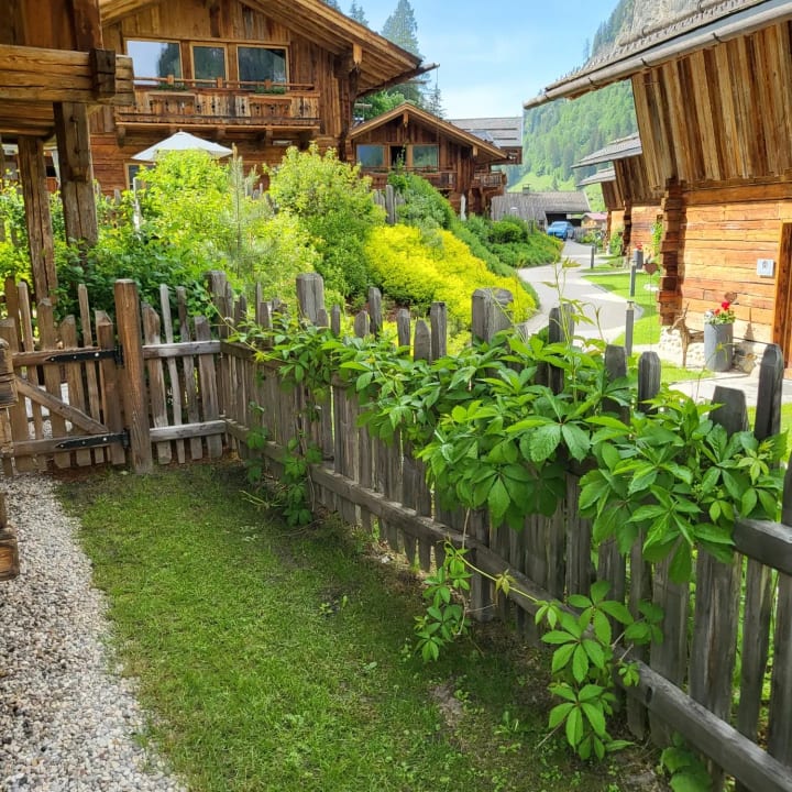 Außenansicht Chaletdorf Auszeit