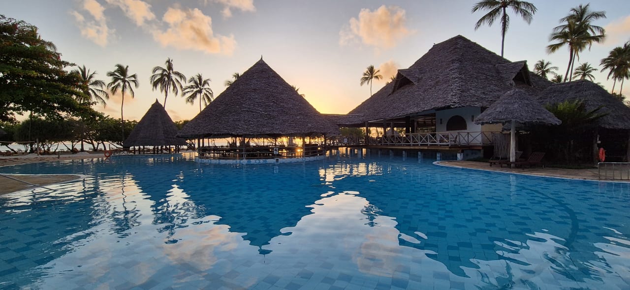 Pool Neptune Pwani Beach Resort & Spa