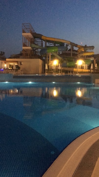 Poolbereich mit Rutschen Seashell Vega