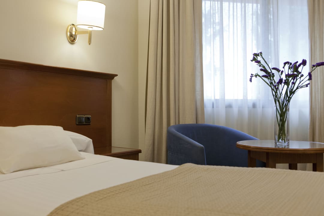 Zimmer Hotel Porcel Alixares