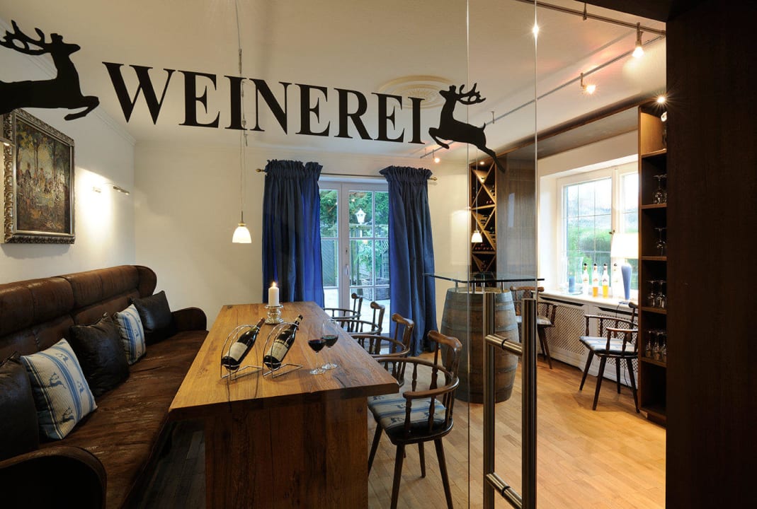 Edle Vinothek Relais Chalet Wilhelmy