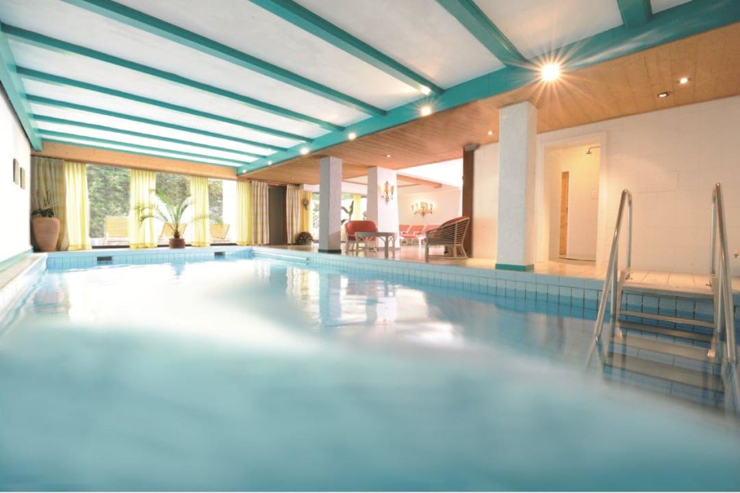 Schwimmbad Hotel Grünings Chalet