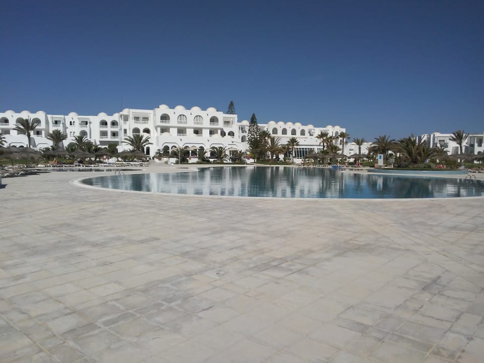 Pool Vincci Helios Beach