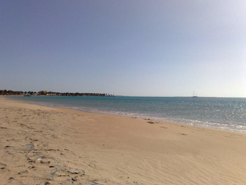 Strand Blick Richtung Interconti Sentido Caribbean World Soma Bay