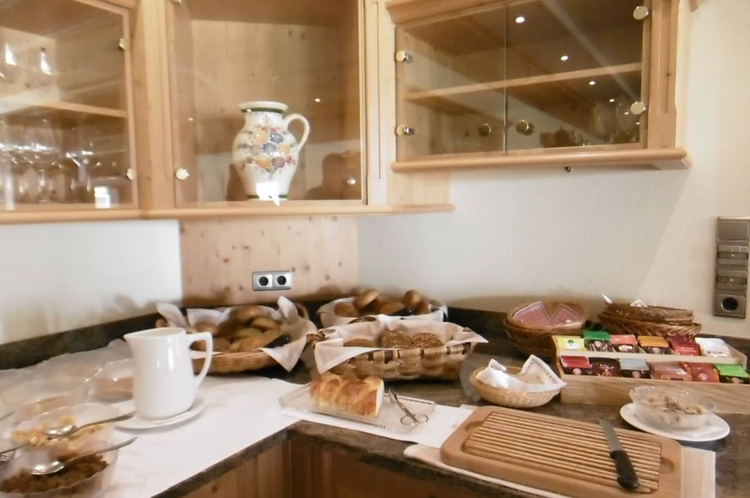 Frühstücksbüffet Alpenhotel Tirol