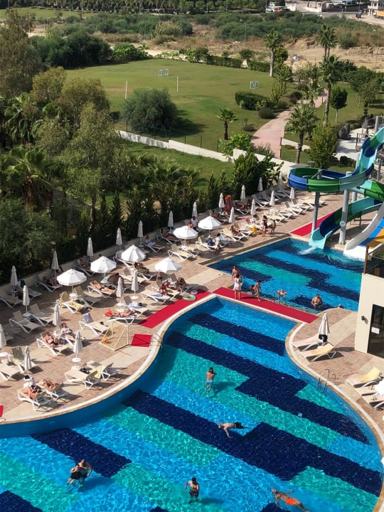 Pool Glamour Resort & Spa