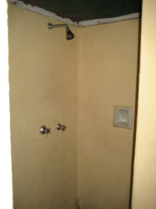 Dusche im Zelt Crocodile Camp