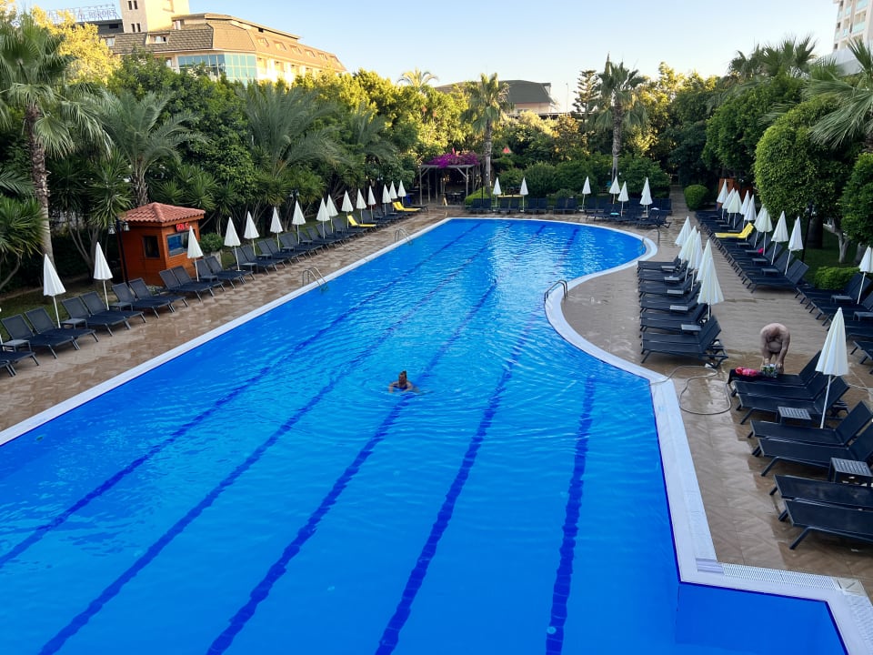 Pool Telatiye Resort