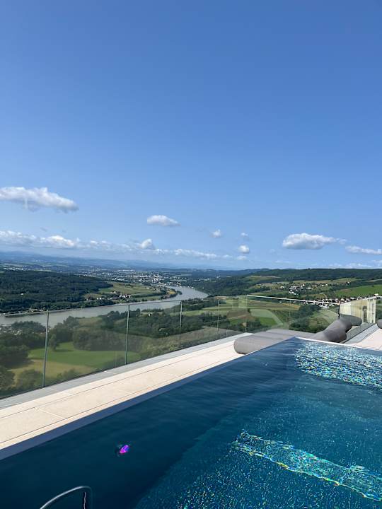 Pool Hotel Schachner