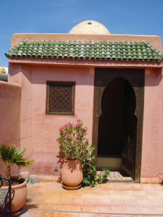 Eingangstür zur Dachterrasse Riad Bahja