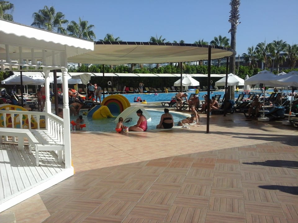 Pool Hane Family Resort