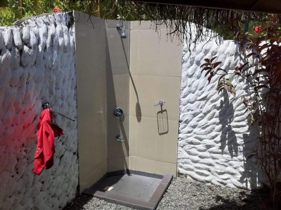 Außendusche Strandvilla Adaaran Select Hudhuran Fushi - Premium All Inclusive