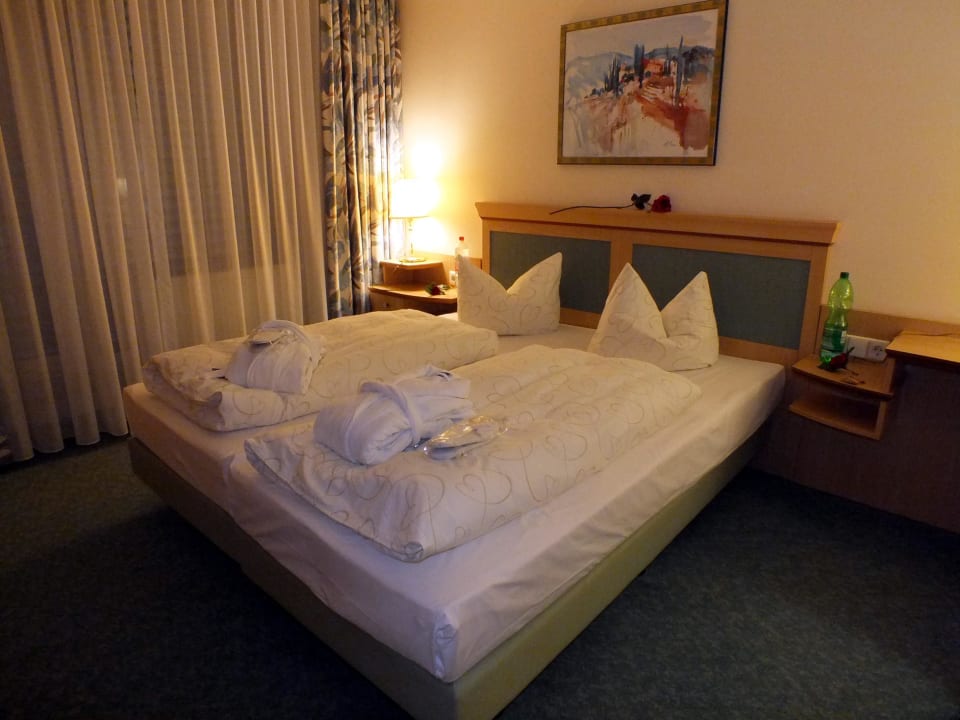 Schlafraum getrennt vom Wohnraum Suite Hotel Leipzig