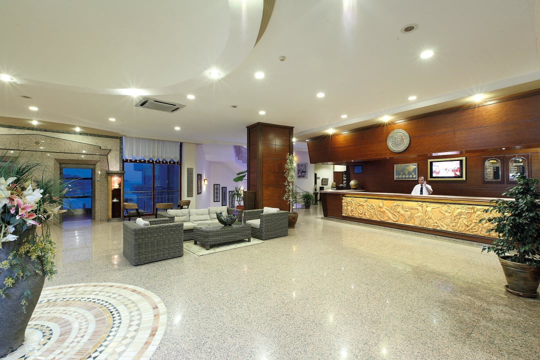 Лобби Golden Age