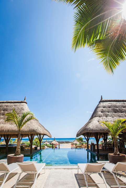 Pool Veranda Pointe aux Biches Hotel