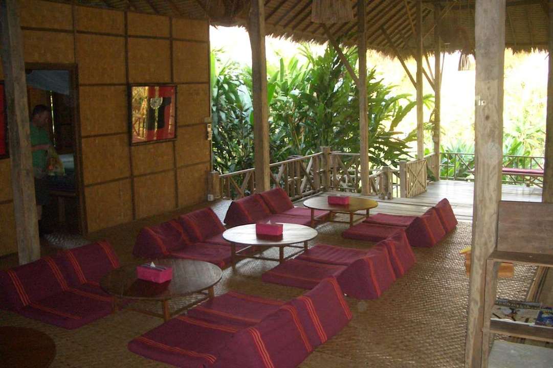 Eingangsbereich eines Gästehauses Hotel Lisu Lodge