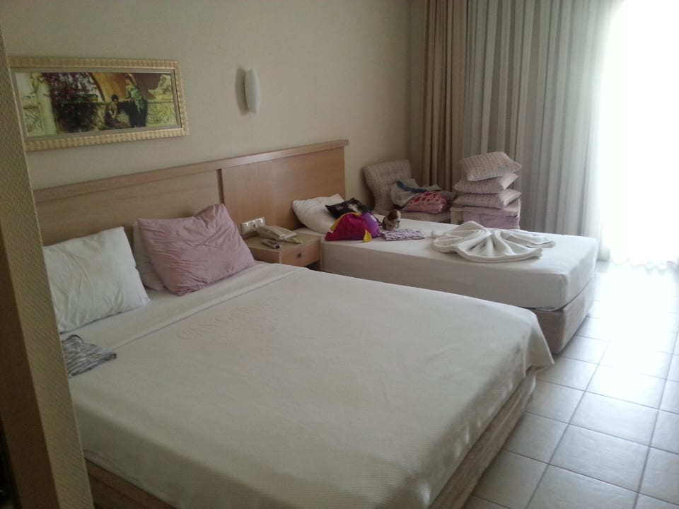Doppelzimmer mit Zustellbestt Can Garden Resort