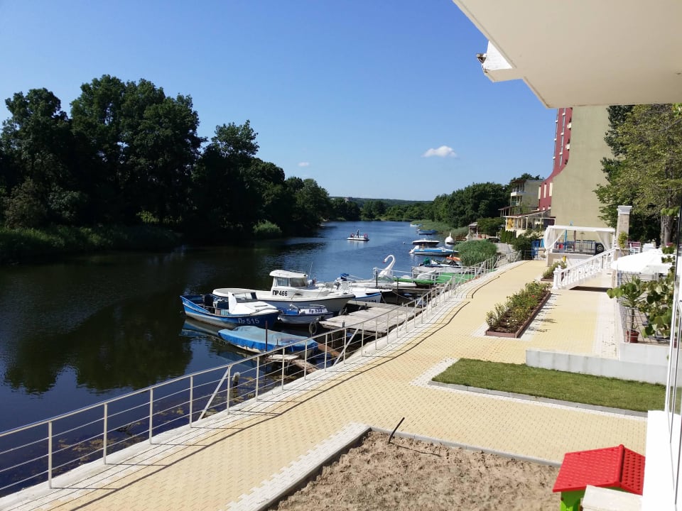 Am Teufelsfluß Perla Royal Hotel