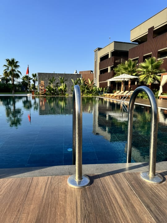 Pool Jacaranda Luxury Resort