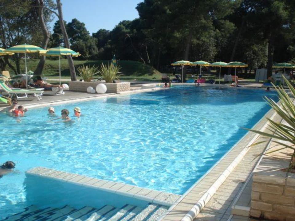 Aussenpool des Hallenbads Falkensteiner Club Funimation Borik