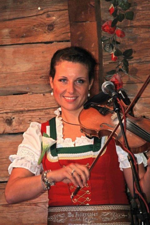 Die Geigerin Hotel Rose